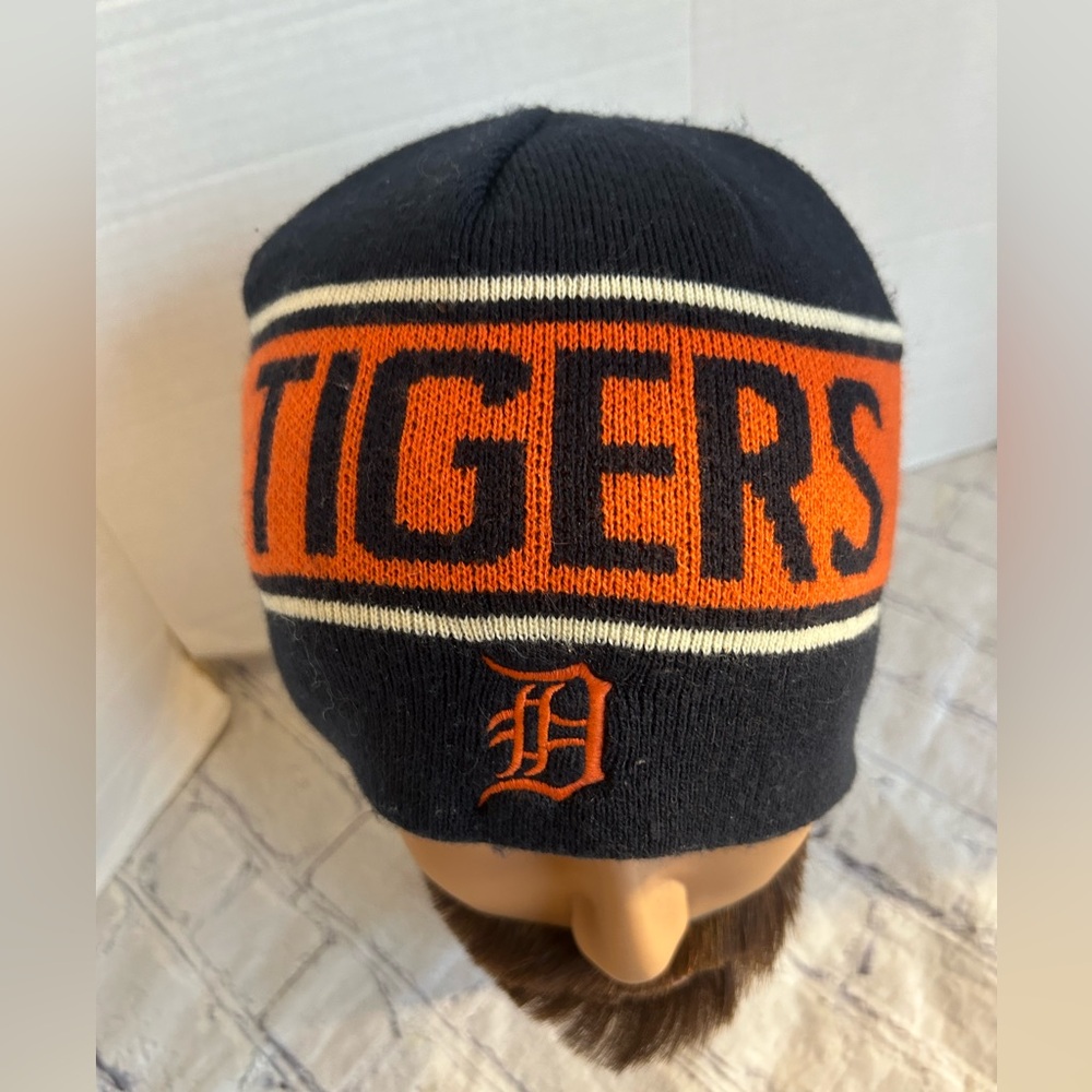 FAN FAVORITE ONE SIZE GENUINE MERCHANDISE DETROIT TIGERS BEANIE